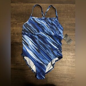 NIKE Woman’s Racerback  One Piece Swimsuit Size XL NWT